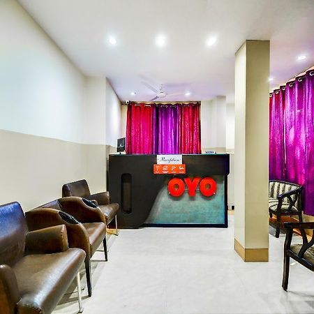 Oyo 28461 Royal Stay Inn Delhi  Eksteriør billede